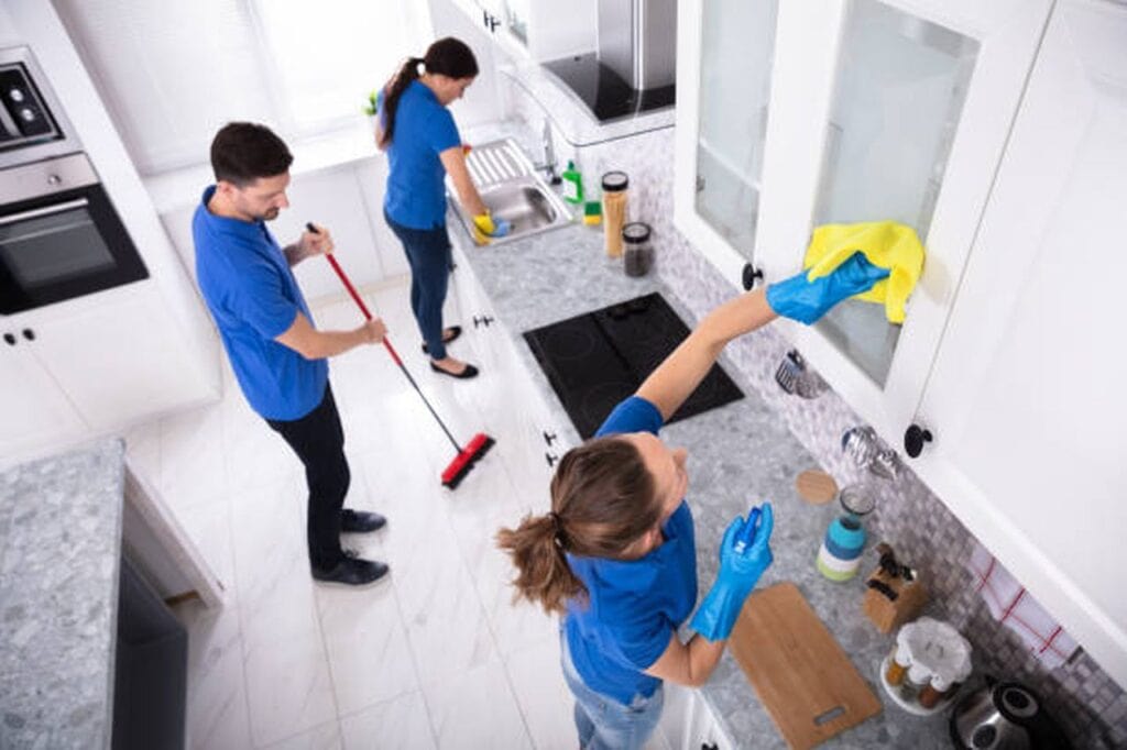 professional cleaning service for your airbnb rental